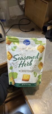 Seasoned Herb Croutons
