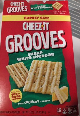 Crispy Cracker Chips Sharp white cheddar taste