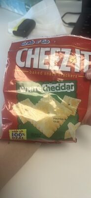 White Cheddar Baked Snack Crackers