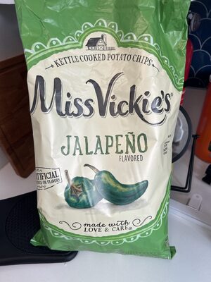 Jalapeno flavored kettle cooked potato chips