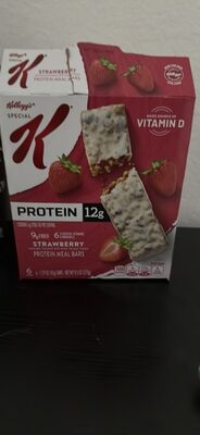 STRAWBERRY PROTEIN MEAL BARS