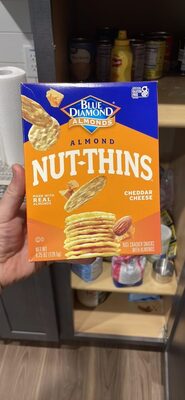 Almond Nut-Thins Cheddar Cheese Rice Cracker Snacks with Almonds