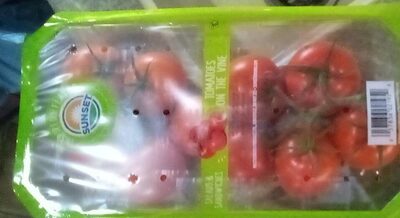 Tomatoes on the vine