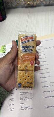 Captain's Wafers sandwich crackers
