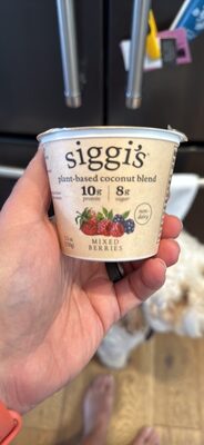 plant-based coconut blend mixed berries