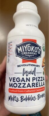 Vegan pizza mozzarella