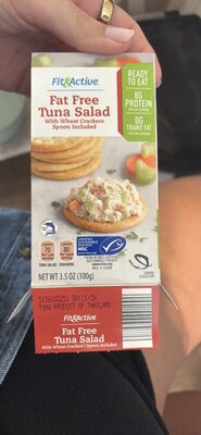 Fat Free Tuna Salad with Wheat Crackers