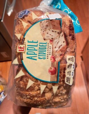 Apple strüdel breakfast bread