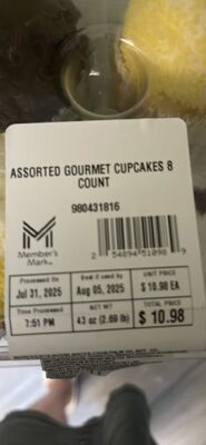Assorted Gourmet Cupcakes 8 Count