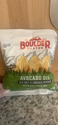 Avocado Oil Sea Salt & Cracked Pepper Kettle Style Potato Chips