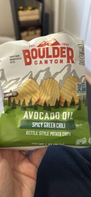 Avocado Oil Spicy Green Chili Kettle Style Potato Chips