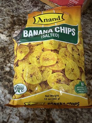 Banana chips (salted)