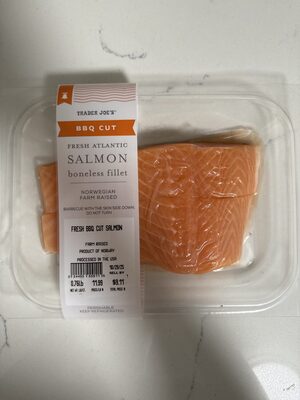 BBQ Cut Fresh Atlantic Salmon Boneless Fillet