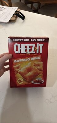 BUFFALO WING baked snack crackers