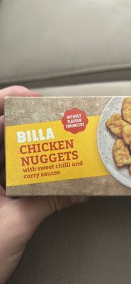 CHICKEN NUGGETS with sweet chilli and curry sauces