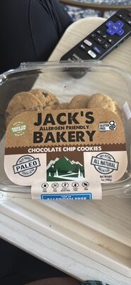 CHOCOLATE CHIP COOKIES