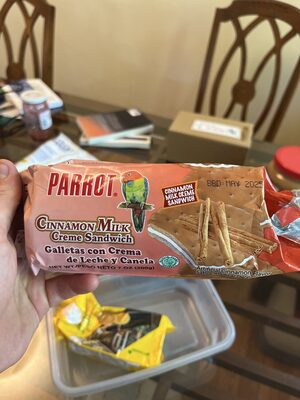 Cinnamon Milk Creme Sandwich