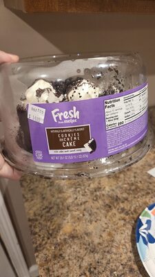 Cookie And Cream Cake