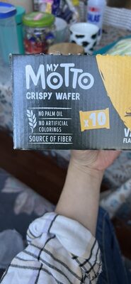 Crispy Wafer with vanilla flavour cream