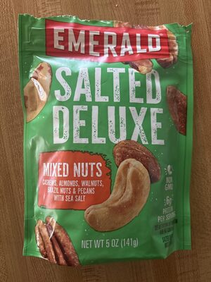 Deluxe Mixed Nuts