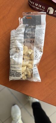 DRY ROASTED & SALTED CASHEWS