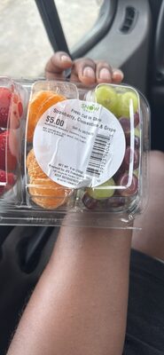 Fresh Cut in Store Strawberry, Clementine & Grape