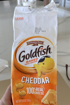 Goldfish Cheddar Baked Snack Crackers
