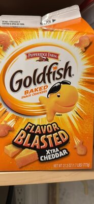 Goldfish Flavor Blasted Xtra Cheddar Baked Snack Crackers