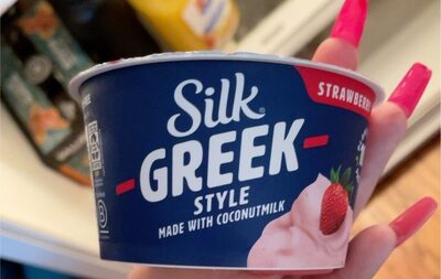 Greek Style Yogurt Strawberry