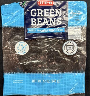 Green beans, washed, trimmed, and ready to cook