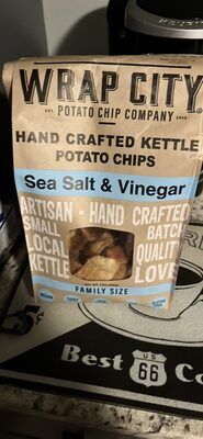 HAND CRAFTED KETTLE POTATO CHIPS Sea Salt & Vinegar