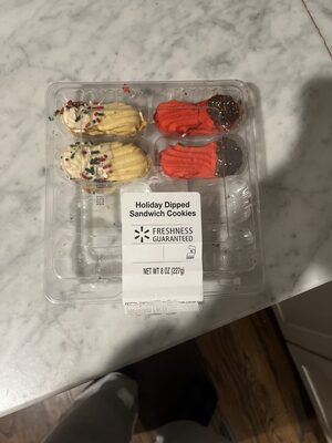 Holiday Dip Sandwich Cookies