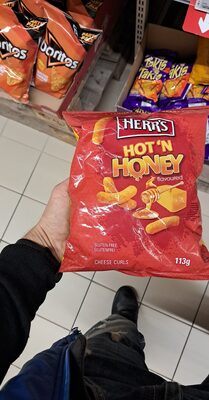 Hot 'N Honey flavoured cheese curls