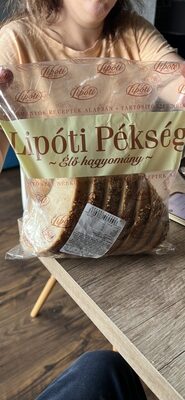 Lipótska celozrnný chlieb krájaná