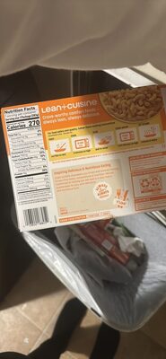 MACARONI & CHEESE pasta in a cheddar cheese sauce