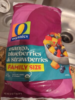 Mango, Blueberries & Strawberries