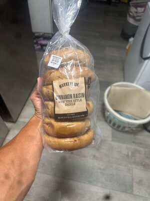 Market side Cinnamon Raisin NY Style Bagels