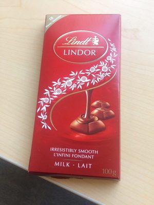 Milk chocolate pieces