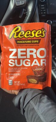 Miniature Cups Chocolate Candy & Peanut Butter