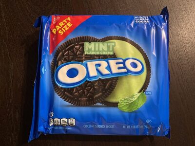 Mint flavor creme oreo