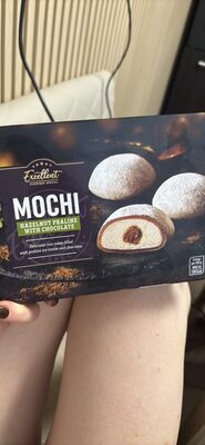 Mochi Hazelnut Praline with Chocolate