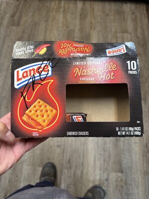 Nashville Hot Cheddar Crackers