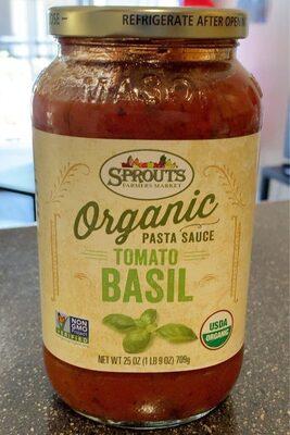 Organic tomato basil pasta sauce