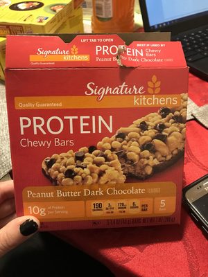 Peanut Butter & Dark Chocolate Protein Chewy Bars