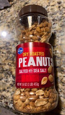 Peanuts dry roasted
