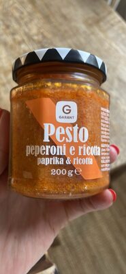 Pesto peperoni e ricotta paprika & ricotta