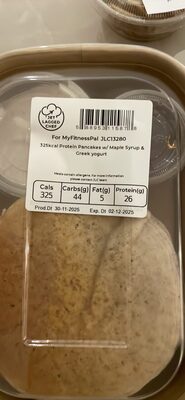 Protein Pancakes w/ Maple Syrup & Greek yogurt