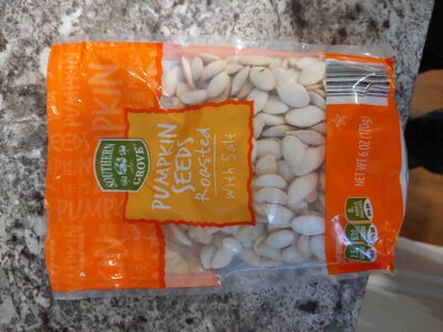 Pumpkin seeds roasted with salt