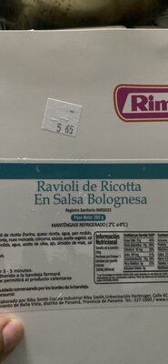 Ravioli de Ricotta En Salsa Bolognesa