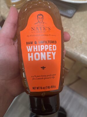 Raw and unfiltered whipped honey